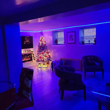 Lovely 2 Bedroom Apartment With 2 Entrance And Parking New York Extérieur photo