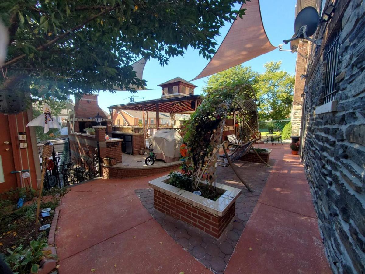 Lovely 2 Bedroom Apartment With 2 Entrance And Parking New York Extérieur photo