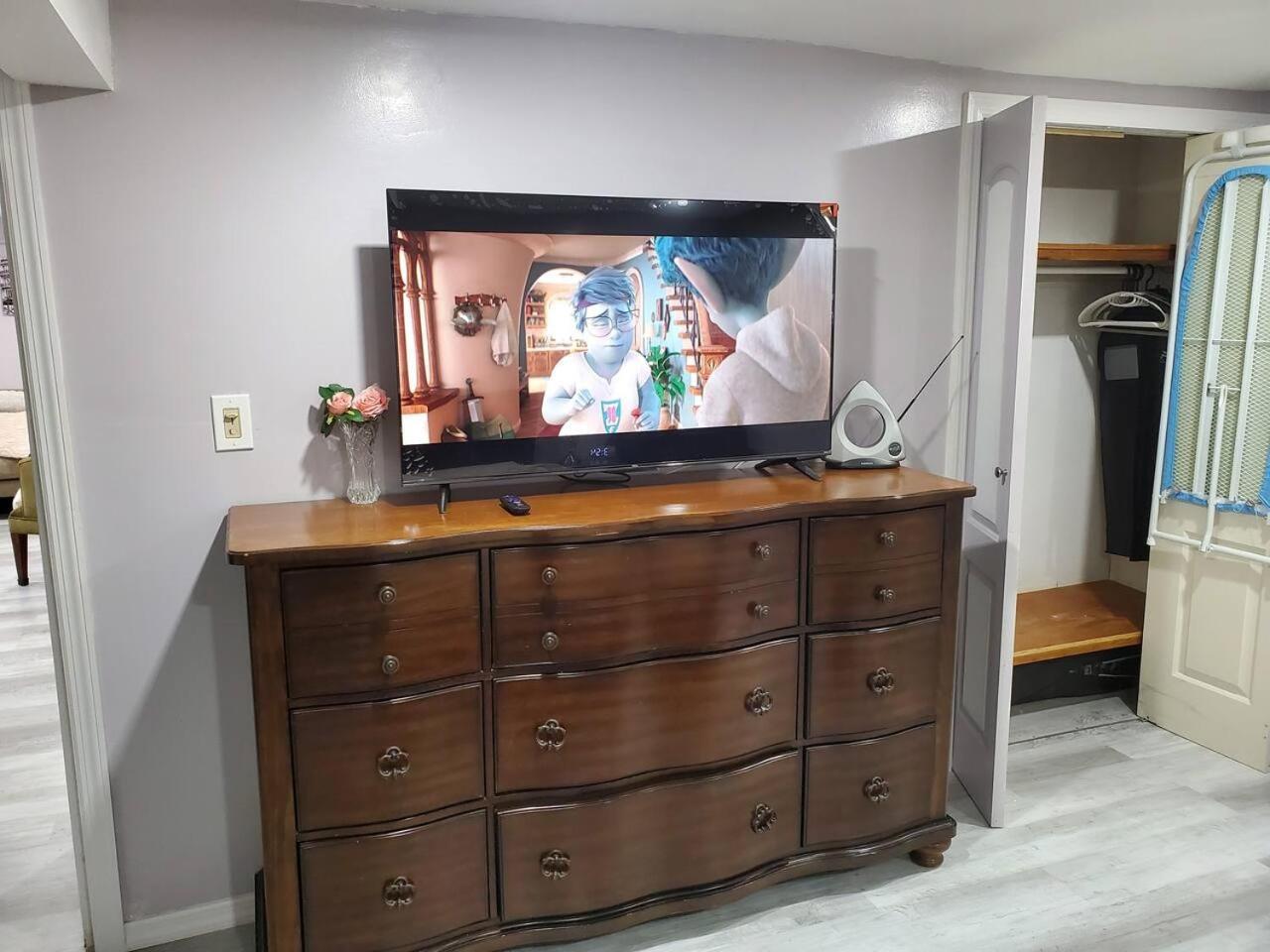 Lovely 2 Bedroom Apartment With 2 Entrance And Parking New York Extérieur photo
