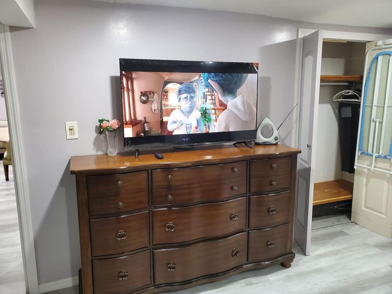 Lovely 2 Bedroom Apartment With 2 Entrance And Parking New York Extérieur photo