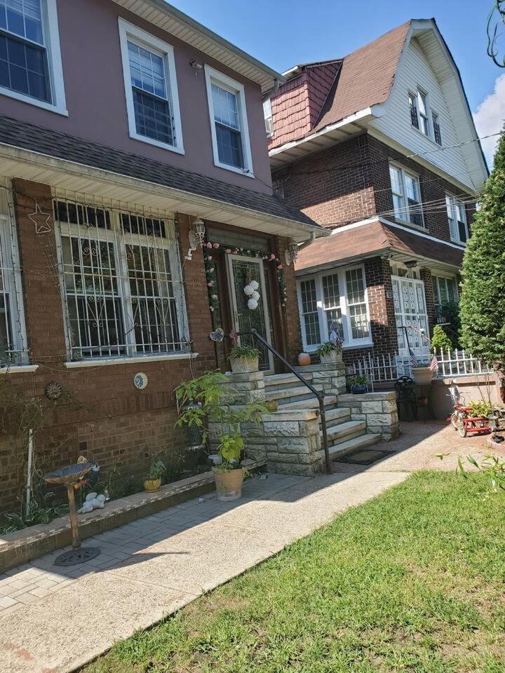 Lovely 2 Bedroom Apartment With 2 Entrance And Parking New York Extérieur photo