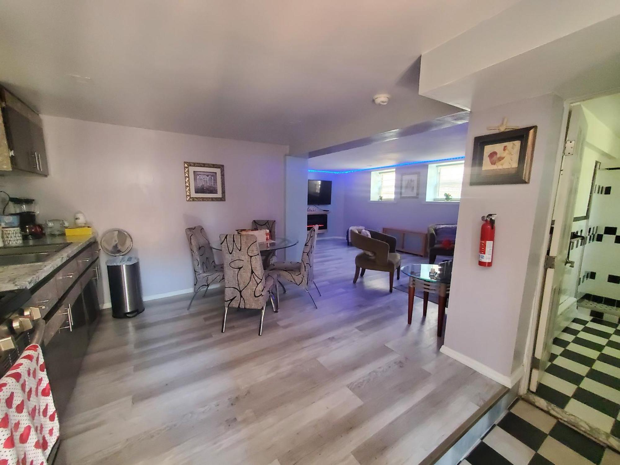 Lovely 2 Bedroom Apartment With 2 Entrance And Parking New York Extérieur photo